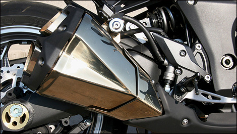 2010 Kawasaki Z1000 Review