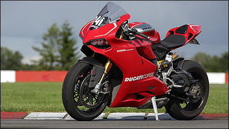 Ducati 1199 Panigale R 2013 vue 3/4 avant