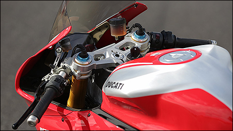 Ducati 1199 Panigale R 2013 guidon