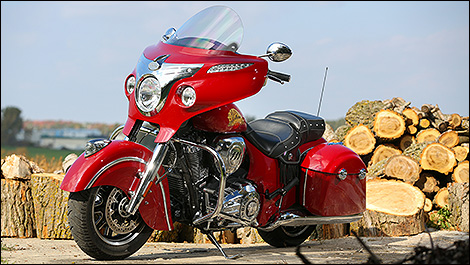 2014 Indian Chieftain 3/4 view