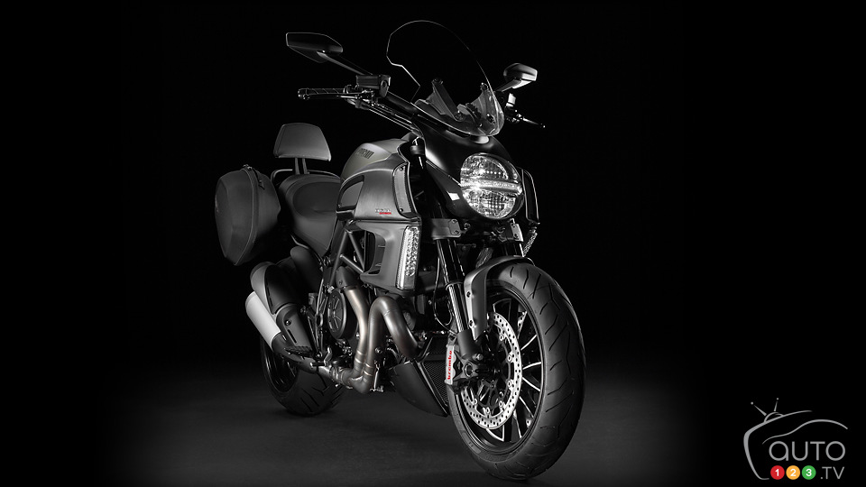 Ducati Diavel Strada 2013