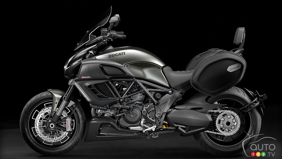 Ducati Diavel Strada 2013