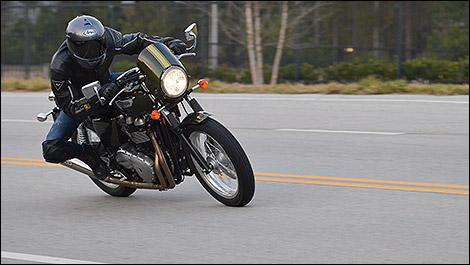 Triumph Thruxton 2013 vue 3/4 avant
