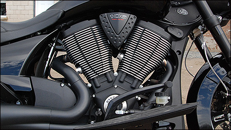 Victory Cross Roads 8-Ball 2014 moteur