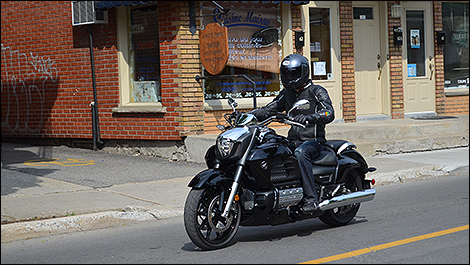 Honda Valkyrie 2014 vue 3/4 avant